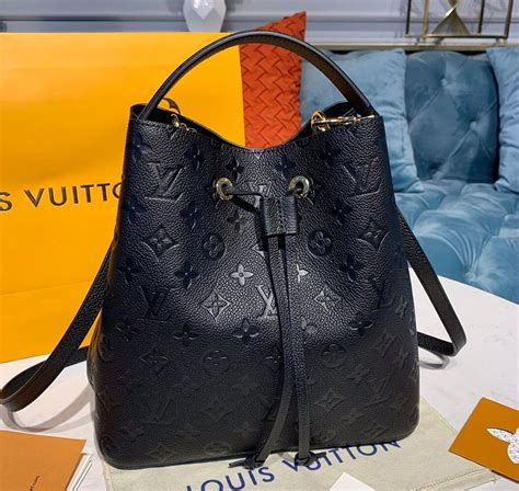 neonoe louis vuitton black|louis vuitton neo noe mm.